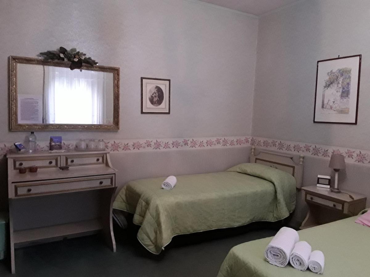 Ambrabed Lunghezza Station Bed and Breakfast Exterior foto